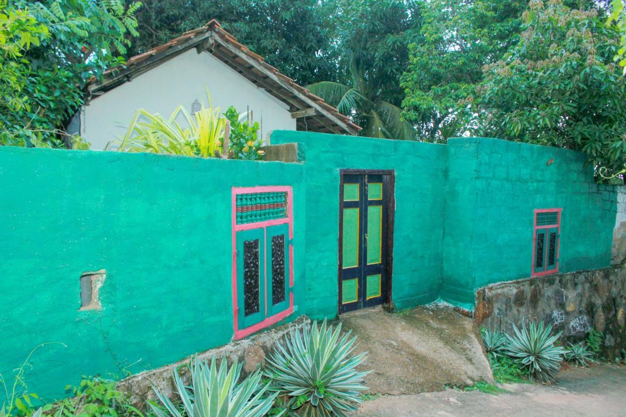 Sasaa Guest House Mirissa Exterior foto